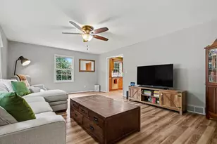1446 Mapleview St SE, Kentwood, MI 49508 - Photo 5