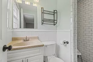 1446 Mapleview St SE, Kentwood, MI 49508 - Photo 11