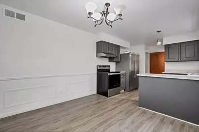 309 Elmwood Road, Lansing, MI 48917 - Photo 9