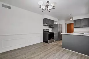 309 Elmwood Rd, Lansing, MI 48917 - Photo 9