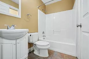 1294 Chalmers Dr, Battle Creek, MI 49015 - Photo 13