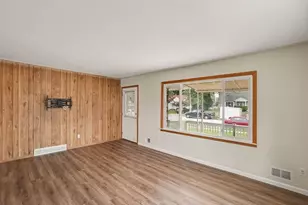 1632 Chapel St SW, Wyoming, MI 49519 - Photo 3