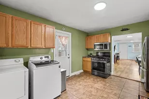 933 Benjamin Ave NE, Grand Rapids, MI 49503 - Photo 13