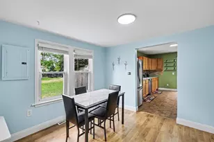 933 Benjamin Ave NE, Grand Rapids, MI 49503 - Photo 5