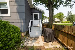 216 E Delaware St, Decatur, MI 49045 - Photo 9