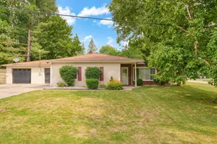 404 Heyser St, Jackson, MI 49203 - Photo 1
