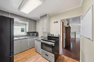 404 Heyser St, Jackson, MI 49203 - Photo 7