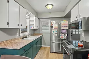 2304 Mapleview Ave, Portage, MI 49024 - Photo 5