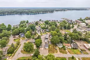 578 S Shore Dr, Holland, MI 49423 - Photo 39