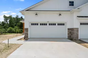 814 Joyce Ln, Saint Johns, MI 48879 - Photo 1