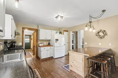 10320 Lincoln Lake Avenue NE, Greenville, MI 48838 - Photo 9