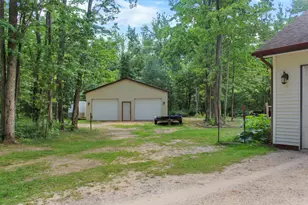 5956 Winona Ct, Gaylord, MI 49735 - Photo 3
