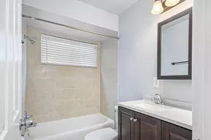 13490 Charlotte Ave, Warren, MI 48089 - Photo 3