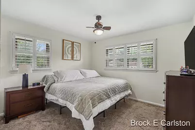 1576 Hendrick Road, Norton Shores, MI 49441 - Photo 19
