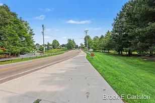 1576 Hendrick Rd, Norton Shores, MI 49441 - Photo 45