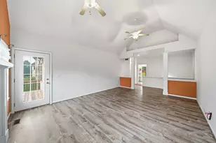 10544 Keane Dr, Grass Lake, MI 49240 - Photo 9