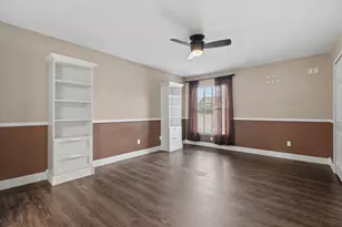 24788 Foxmoor Blvd, Woodhaven, MI 48183 - Photo 17
