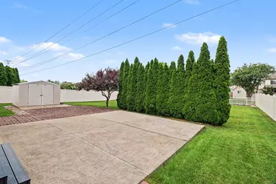 24788 Foxmoor Boulevard, Woodhaven, MI 48183 - Photo 33