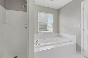 24788 Foxmoor Blvd, Woodhaven, MI 48183 - Photo 19