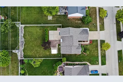 24788 Foxmoor Boulevard, Woodhaven, MI 48183 - Photo 37