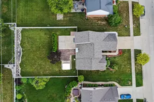 24788 Foxmoor Blvd, Woodhaven, MI 48183 - Photo 37