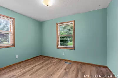 345 Woodland Avenue, Holland, MI 49424 - Photo 21