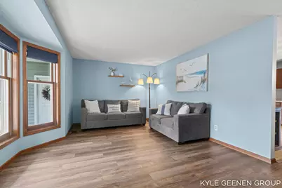 345 Woodland Avenue, Holland, MI 49424 - Photo 5