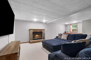 345 Woodland Ave, Holland, MI 49424 - Photo 25