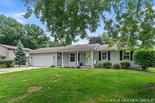 345 Woodland Ave, Holland, MI 49424 - Photo 11