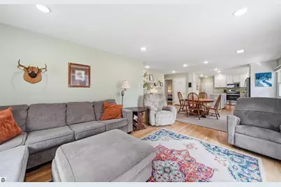 714 Sunset Lane, Cadillac, MI 49601 - Photo 17