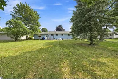 714 Sunset Lane, Cadillac, MI 49601 - Photo 43