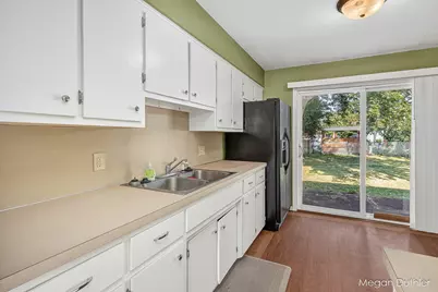4306-4308 Dawes Court SE, Grand Rapids, MI 49508 - Photo 7