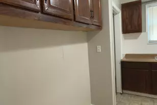 10370 Britain St, Detroit, MI 48224 - Photo 9