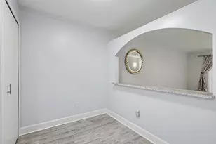 6600 Ridgefield Cir, West Bloomfield, MI 48322 - Photo 19