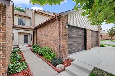 6600 Ridgefield Circle, West Bloomfield, MI 48322 - Photo 3