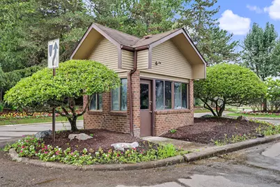 6600 Ridgefield Circle, West Bloomfield, MI 48322 - Photo 39