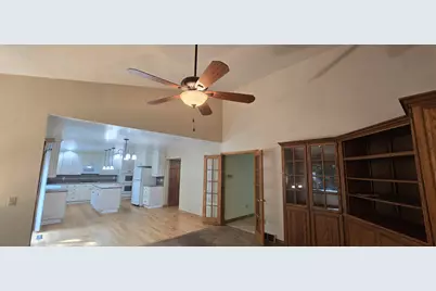 913 W Wellington Court, Norton Shores, MI 49441 - Photo 33