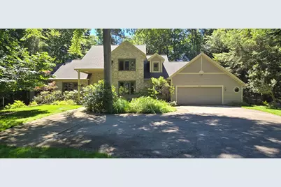913 W Wellington Court, Muskegon, MI 49441 - Photo 1