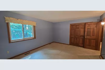 913 W Wellington Court, Norton Shores, MI 49441 - Photo 53