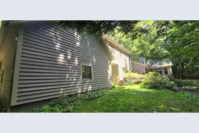 913 W Wellington Court, Muskegon, MI 49441 - Photo 11
