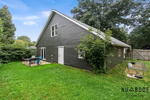 3135 Hoehn St NW, Grand Rapids, MI 49504 - Photo 33