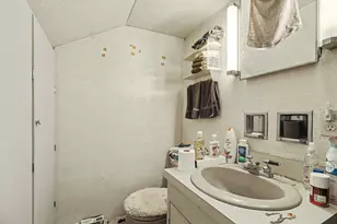 931 Baldwin St, Traverse City, MI 49686 - Photo 13