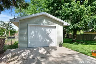 3643 Wyoming Ave SW, Wyoming, MI 49519 - Photo 29