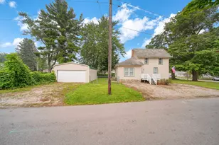 209 E Main St, Parma, MI 49269 - Photo 3