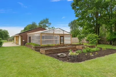 805 W Moore Road, Grant, MI 49327 - Photo 7