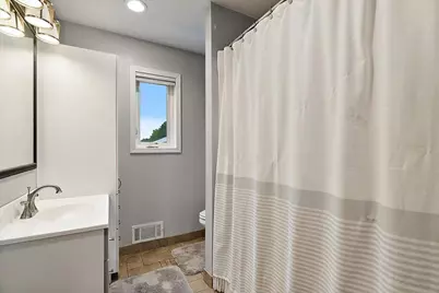 805 W Moore Road, Grant, MI 49327 - Photo 25