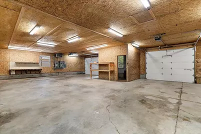 805 W Moore Road, Grant, MI 49327 - Photo 37