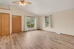 917 Ottawa Ave, Holland, MI 49423 - Photo 3