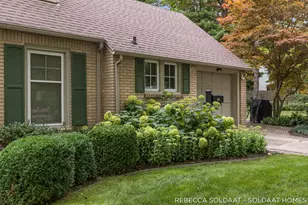 409 Marywood Dr NE, Grand Rapids, MI 49505 - Photo 5