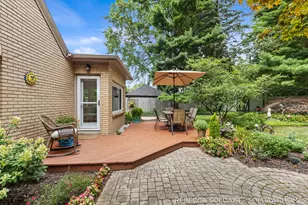 409 Marywood Dr NE, Grand Rapids, MI 49505 - Photo 67